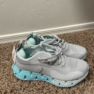 Women’s Reebok Zig Dynamica Adventure Sneaker